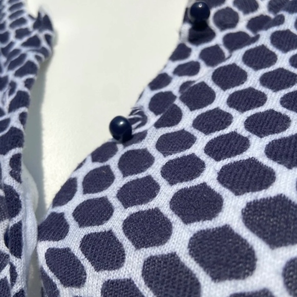 Banana Republic Button Down Cardigan Size Small - Picture 3 of 3